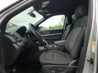 2017 Ford Explorer XLT with VIN 1FM5K7D81HGE13097, listed as a Copart auction lot 55858215 with 98,032 mi miles and Salvage title. Bid and sale history available at DreamBid. Image 7.