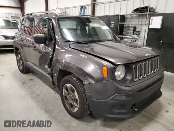 2018 Jeep Renegade Sport with VIN ZACCJAAB4JPH77082, listed as a Copart auction lot 45867195 with 174,305 mi miles and Salvage Title. Bid and sale history available at DreamBid. Image 4.