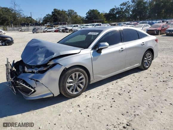 2022 Toyota Avalon XLE with VIN 4T1AZ1FB2NU082592, listed as a Copart auction lot 88888385 with 35,112 mi miles and Salvage Title. Bid and sale history available at carsss.com. Image 1.