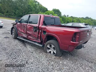 2022 Ram 1500 Laramie z VIN 1C6RREJM5NN165734, wystawiony jako IAAI lot #42307922 z przebiegiem 34 691 mil mil oraz . Historia ofert i sprzedaży dostępna na DreamBid. Obrazek 3.