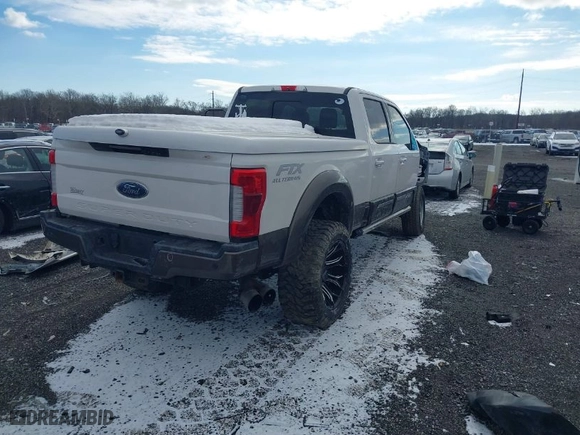2019 Ford Super Duty F-250 SRW XL with VIN 1FT7W2BT5KEC16559, listed as a IAAI auction lot 41353855 with 158,988 mi miles. Bid and sale history available at carsss.com. Image 4.