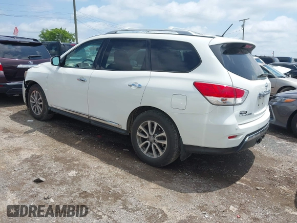 2015 Nissan Pathfinder S with VIN 5N1AR2MN2FC672785, listed as a IAAI auction lot 42535243 with 143,209 mi miles and . Bid and sale history available at DreamBid. Image 3.