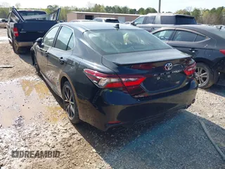 2021 Toyota Camry SE Nightshade with VIN 4T1G11AK1MU408163, listed as a IAAI auction lot 41918118 with 111,874 mi miles and . Bid and sale history available at carsss.com. Image 3.