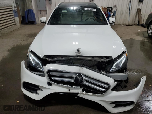 2017 Mercedes-Benz E-Class E 400 Luxury with VIN WDDZH6GB3HA141604, listed as a Copart auction lot 45021124 with 43,756 mi miles. Bid and sale history available at carsss.com. Image 5.