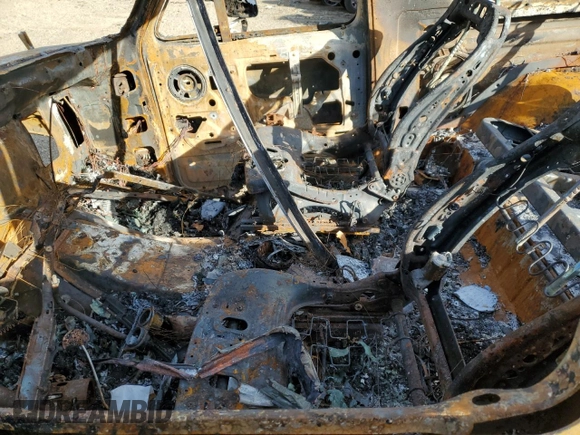 1991 Ford Bronco XL z VIN 1FMEU15N7MLA62791, wystawiony jako Copart lot #82100384 z przebiegiem Nie podano mil oraz Nie do naprawy • Non repairable. Historia ofert i sprzedaży dostępna na DreamBid. Obrazek 7.