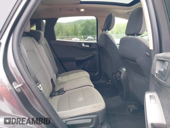 2020 Ford Escape SE z VIN 1FMCU9G68LUB54383, wystawiony jako IAAI lot #42356897 z przebiegiem 69 587 mil mil oraz . Historia ofert i sprzedaży dostępna na DreamBid. Obrazek 8.