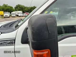 2016 Ford F-250 Lariat with VIN 1FT7W2B62GEC24197, listed as a IAAI auction lot 42610383 with 259,877 mi miles and . Bid and sale history available at DreamBid. Image 7.