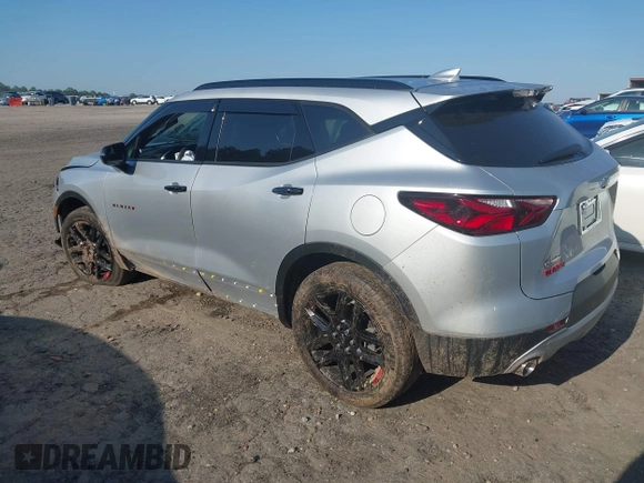 2021 Chevrolet Blazer LT with VIN 3GNKBCRS3MS583534, listed as a IAAI auction lot 42063758 with 25,920 mi miles and . Bid and sale history available at DreamBid. Image 3.