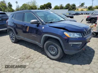 2019 Jeep Compass Trailhawk z VIN 3C4NJDDB0KT721477, wystawiony jako Copart lot #59374765 z przebiegiem 114 052 mil mil oraz Czysty tytuł • Clean title. Historia ofert i sprzedaży dostępna na DreamBid. Obrazek 4.