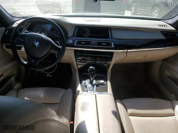 2013 BMW 7 Series 750Li with VIN WBAYE8C53DD132823, listed as a Copart auction lot 46090795 with 199,977 mi miles and Salvage Title. Bid and sale history available at carsss.com. Image 8.