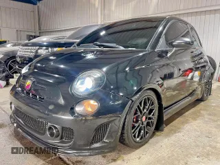 2013 FIAT 500 Abarth z VIN 3C3CFFFH9DT664970, wystawiony jako Copart lot #58541385 z przebiegiem 121 686 mil mil oraz Szkody całkowita. Historia ofert i sprzedaży dostępna na DreamBid. Obrazek 2.
