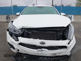 2021 Kia Forte LXS with VIN 3KPF24AD8ME332309, listed as a IAAI auction lot 41885851 with 27,395 mi miles. Bid and sale history available at carsss.com. Image 12.