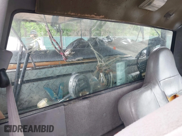 1998 Ford Ranger XL with VIN 1FTYR10C5WUA07018, listed as a IAAI auction lot 42202328 with 134,028 mi miles and . Bid and sale history available at DreamBid. Image 8.