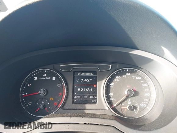 2018 Audi Q3 Premium Plus z VIN WA1HCCFS3JR022277, wystawiony jako IAAI lot #42468345 z przebiegiem 78 225 mil mil oraz . Historia ofert i sprzedaży dostępna na DreamBid. Obrazek 7.