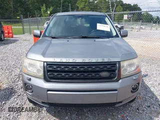 2013 Land Rover LR2 z VIN SALFR2BGXDH364562, wystawiony jako IAAI lot #42554838 z przebiegiem 151 181 mil mil oraz . Historia ofert i sprzedaży dostępna na DreamBid. Obrazek 12.
