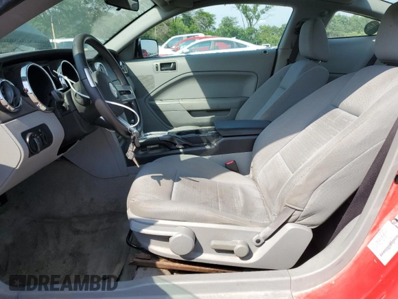 2007 Ford Mustang Deluxe with VIN 1ZVFT80N075211687, listed as a Copart auction lot 61100835 with 168,190 mi miles and Clean title. Bid and sale history available at DreamBid. Image 7.
