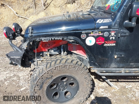 2015 Jeep Wrangler Sahara с VIN 1C4AJWBG7FL703858, выставлен на аукционе IAAI как лот 41720656 с пробегом 110 671 миль миль и . История ставок и продаж доступна на DreamBid. Изображение 18.