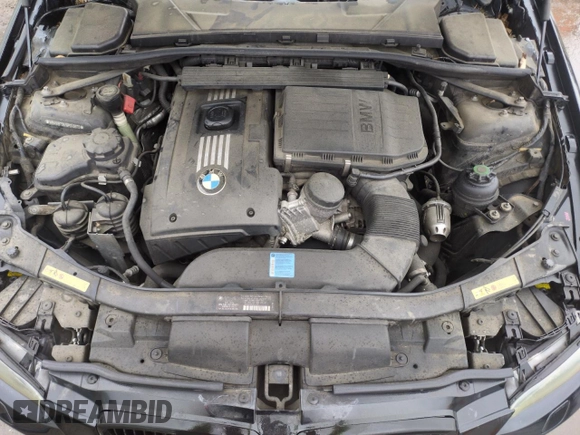 2009 BMW 3 Series 335i z VIN WBAWB73519P046670, wystawiony jako Copart lot #59224195 z przebiegiem 117 595 mil mil oraz Szkoda całkowita • Salvage title. Historia ofert i sprzedaży dostępna na DreamBid. Obrazek 11.