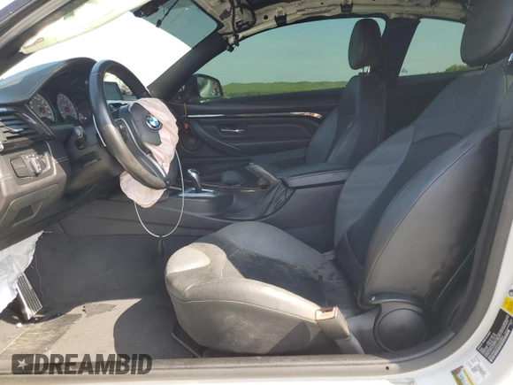 2015 BMW M4 with VIN WBS3R9C52FK333854, listed as a Copart auction lot 55025564 with 0 mi miles and Salvage Title. Bid and sale history available at carsss.com. Image 7.