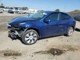 2021 Tesla Model Y Long Range with VIN 5YJYGAEE3MF231751, listed as a Copart auction lot 46415105 with 78,172 mi miles and Salvage Title. Bid and sale history available at carsss.com. Image 1.