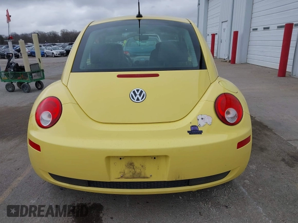 2009 Volkswagen Beetle S with VIN 3VWRW31C09M514034, listed as a IAAI auction lot 41969381 with 147,278 mi miles and . Bid and sale history available at DreamBid. Image 16.