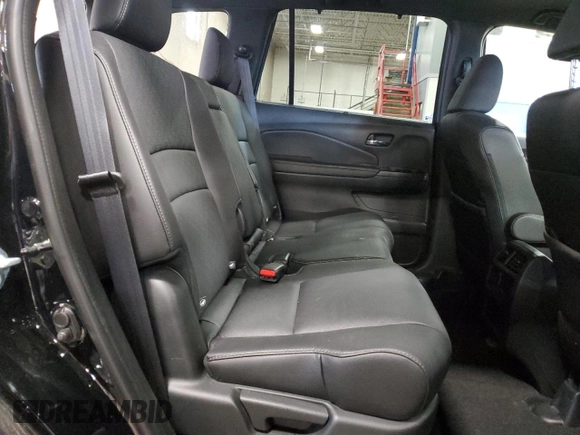 2021 Honda Passport EX-L with VIN 5FNYF8H58MB037157, listed as a Copart auction lot 58828074 with 25,890 mi miles and Salvage Title. Bid and sale history available at carsss.com. Image 11.