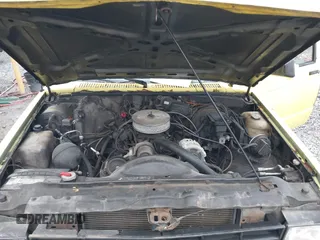 1989 Chevrolet Blazer z VIN 1GNCT18Z7K8226240, wystawiony jako IAAI lot #42367663 z przebiegiem 213 142 mil mil oraz . Historia ofert i sprzedaży dostępna na DreamBid. Obrazek 10.