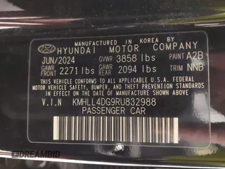 2024 Hyundai Elantra SE with VIN KMHLL4DG9RU832988, listed as a IAAI auction lot 42166112 with 9,676 mi miles and . Bid and sale history available at DreamBid. Image 9.