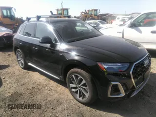 2024 Audi Q5 S line Premium Plus with VIN WA1EAAFY8R2086532, listed as a IAAI auction lot 41845939 with 18,852 mi miles. Bid and sale history available at carsss.com. Image 1.