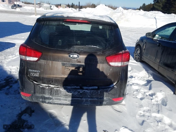 2015 Kia Rondo LX with VIN KNAHT8A37F7093260, listed as a Copart auction lot 45022225 with NaN miles and Salvage Title. Bid and sale history available at carsss.com. Image 6.
