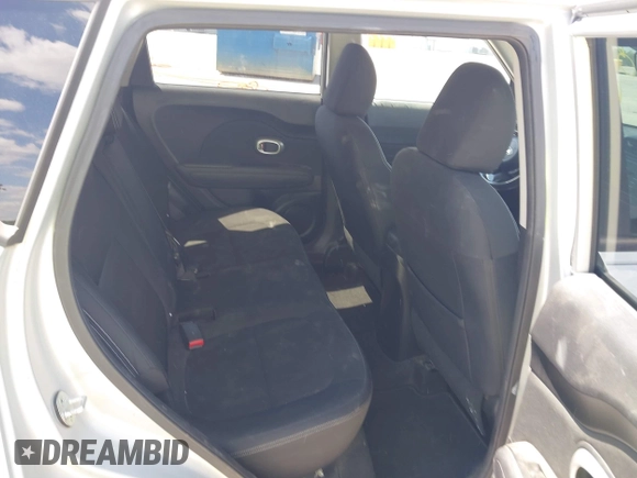 2014 Kia Soul with VIN KNDJN2A27E7701568, listed as a IAAI auction lot 42189948 with 162,585 mi miles. Bid and sale history available at carsss.com. Image 8.