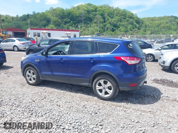 2016 Ford Escape SE z VIN 1FMCU9G97GUA82186, wystawiony jako IAAI lot #42204318 z przebiegiem 111 982 mil mil oraz . Historia ofert i sprzedaży dostępna na DreamBid. Obrazek 14.