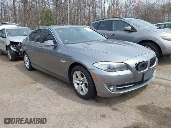 2013 BMW 5 Series 528i xDrive with VIN WBAXH5C55DD111408, listed as a IAAI auction lot 41954630 with 126,704 mi miles. Bid and sale history available at carsss.com. Image 1.