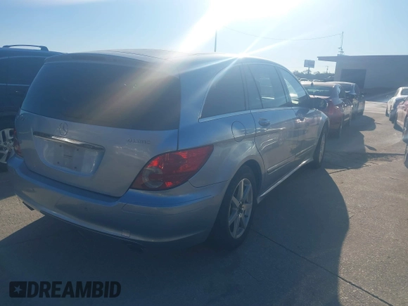 2007 Mercedes-Benz R 3.5L с VIN 4JGCB65E07A056051, выставлен на аукционе IAAI как лот 41252495 с пробегом 231 074 миль миль и . История ставок и продаж доступна на DreamBid. Изображение 4.
