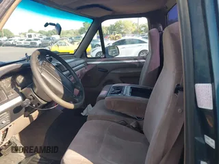 1995 Ford F-150 with VIN 1FTEF14H0SNA66791, listed as a IAAI auction lot 42583333 with 236,624 mi miles and . Bid and sale history available at DreamBid. Image 8.