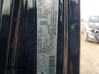 2023 Jeep Wrangler Sahara z VIN 1C4HJXEG7PW520699, wystawiony jako Copart lot #58273215 z przebiegiem 37 343 mil mil oraz Czysty tytuł • Clean title. Historia ofert i sprzedaży dostępna na DreamBid. Obrazek 13.