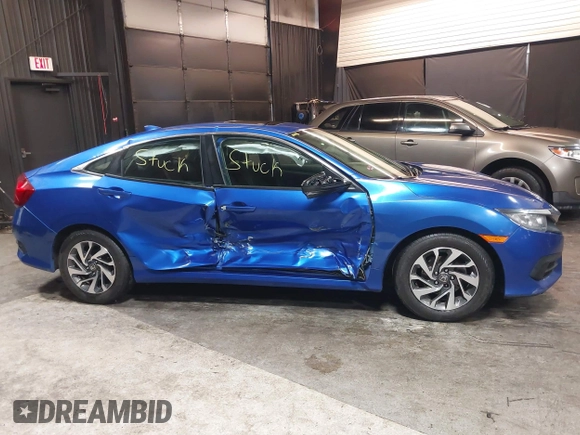 2017 Honda Civic EX z VIN 2HGFC2F71HH511341, wystawiony jako IAAI lot #42250759 z przebiegiem 252 099 mil mil oraz . Historia ofert i sprzedaży dostępna na DreamBid. Obrazek 14.