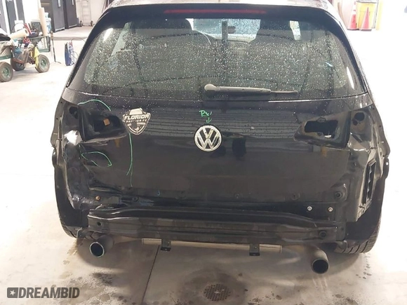 2016 Volkswagen Golf GTI SE with VIN 3VW4T7AU6GM070092, listed as a IAAI auction lot 41677145 with 125,387 mi miles. Bid and sale history available at carsss.com. Image 6.