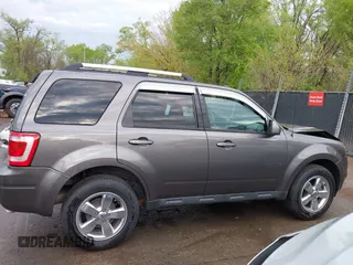 2012 Ford Escape Limited z VIN 1FMCU0E78CKC82125, wystawiony jako IAAI lot #42035740 z przebiegiem 84 784 mil mil oraz . Historia ofert i sprzedaży dostępna na DreamBid. Obrazek 13.