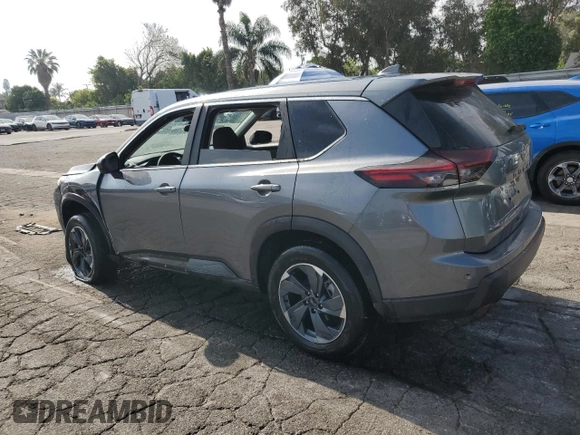 2025 Nissan Rogue SV with VIN 5N1BT3BAXSC810384, listed as a Copart auction lot 54166065 with 4,757 mi miles and Clean Title. Bid and sale history available at DreamBid. Image 2.