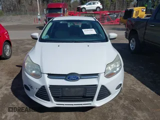 2013 Ford Focus SE with VIN 1FADP3F28DL274208, listed as a IAAI auction lot 41997585 with 233,384 mi miles. Bid and sale history available at carsss.com. Image 12.