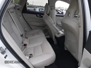 2019 Volvo XC60 Momentum with VIN LYV102DK8KB191507, listed as a IAAI auction lot 41977464 with 38,548 mi miles and . Bid and sale history available at DreamBid. Image 8.