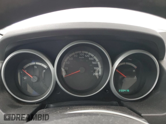 2008 Dodge Grand Caravan SE with VIN 1D8HN44H78B176458, listed as a Copart auction lot 45341955 with 250,416 mi miles and Clean Title. Bid and sale history available at DreamBid. Image 9.