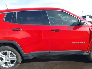 2024 Jeep Compass Sport с VIN 3C4NJDAN5RT575666, выставлен на аукционе IAAI как лот 41231859 с пробегом 17 068 миль миль и . История ставок и продаж доступна на DreamBid. Изображение 14.