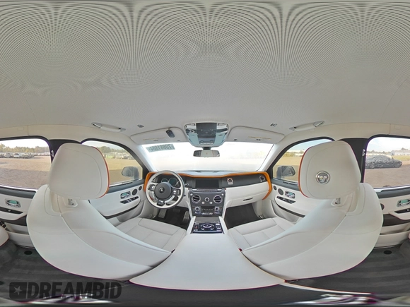 2024 Rolls-Royce Cullinan z VIN SLATV4C09RU224513, wystawiony jako Copart lot #70881884 z przebiegiem 3466 mil mil oraz Szkody całkowita. Historia ofert i sprzedaży dostępna na DreamBid. Obrazek 14.