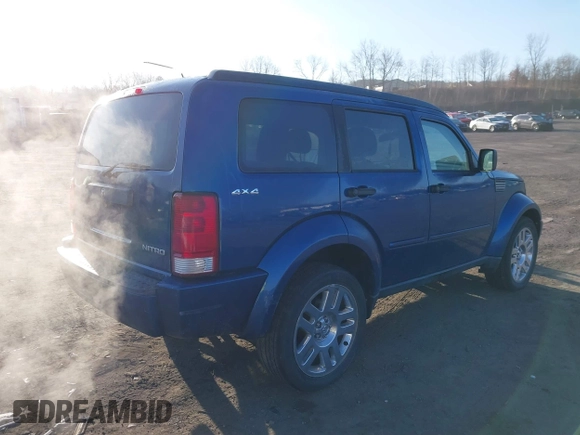 2010 Dodge Nitro Heat z VIN 1D4PU4GK1AW157684, wystawiony jako IAAI lot #41767719 z przebiegiem 140 260 mil mil oraz . Historia ofert i sprzedaży dostępna na DreamBid. Obrazek 4.