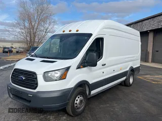 2018 Ford Transit with VIN 1FTRS4XG7JKA92189, listed as a Copart auction lot 44176055 with 136,292 mi miles and Clean Title. Bid and sale history available at carsss.com. Image 2.