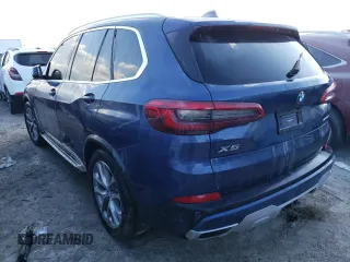 2020 BMW X5 sDrive40i with VIN 5UXCR4C03L9B19488, listed as a Copart auction lot 62102312 with 0 mi miles. Bid and sale history available at carsss.com. Image 3.
