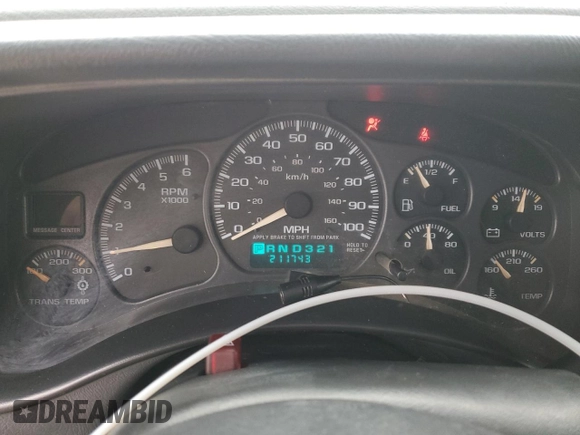 2002 Chevrolet Silverado 1500HD LT with VIN 1GCGK13U92F149424, listed as a Copart auction lot 48531665 with 211,773 mi miles and Clean Title. Bid and sale history available at DreamBid. Image 9.