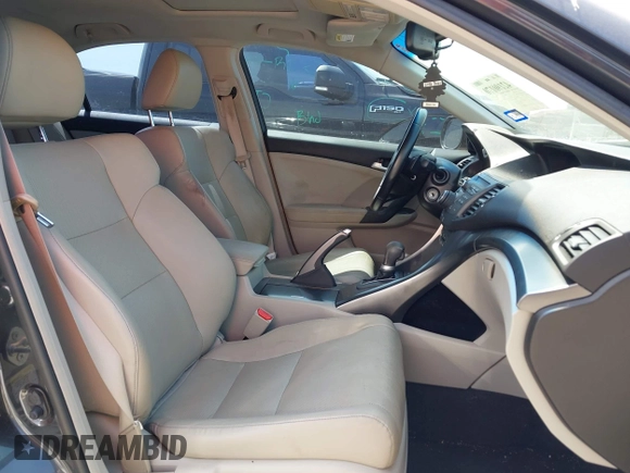 2012 Acura TSX Technology with VIN JH4CU2F63CC018065, listed as a IAAI auction lot 42190170 with 63,118 mi miles and . Bid and sale history available at DreamBid. Image 5.